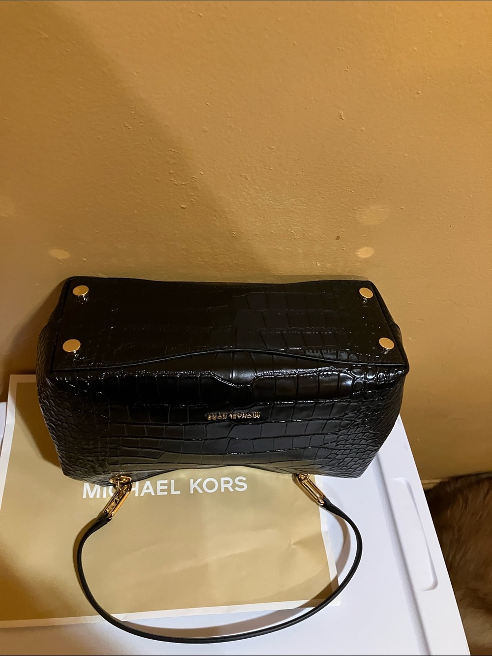 Michael Kors Kensington Lg Shldr Tote Black Croc-Embossed Leather - Picture 6 of 14
